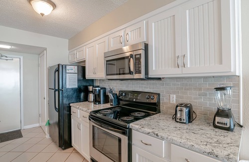 Gulf Shores Condo | DIRECT Gulf Front 5th Floor 2 bedroom 2 bath Condo STUNNING VIEW!
