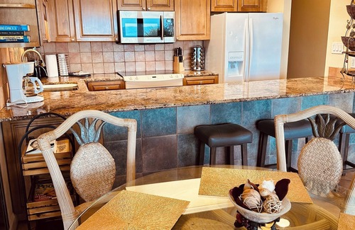 Destin Condo | Direct gulf view, exceptional BEACH FRONT, quiet, small complex w/pool