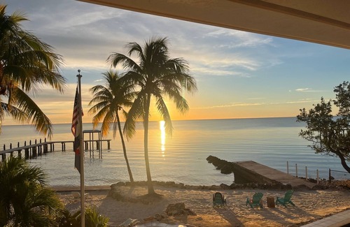 Tavernier House | Direct Ocean Front Estate, Private Beach, HUGE Salt Pool/Hottub, Private Basin!