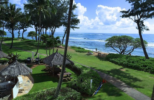 Wailua Condo | Direct Ocean Front, Top Floor Studio Paradise