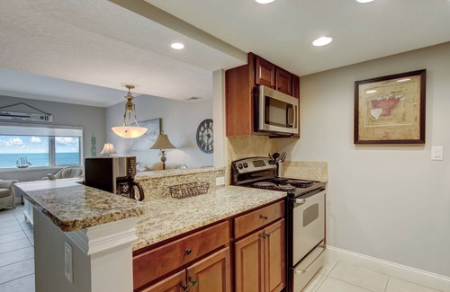 Fernandina Beach Condo | Direct Ocean Views from Sandcastles 1 Bed/1 Bath Condo!