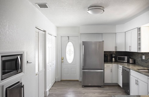 Cudjoe Key House | Direct Ocean View! 5 Bed/3 Bath with room for everyone. Large pool and Dock!