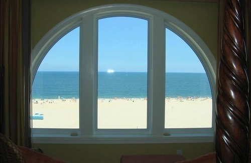 Ocean City Condo | Direct Oceanfront/Boardwalk - Park, Stay, Walk to Fun