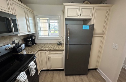 Crescent Beach Condo | Direct Oceanfront Premium Flat with 2 Bed/2 Bath and New Everything