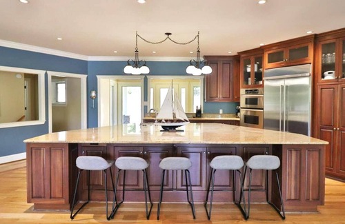 Reed Creek House | Direct on Hartwell, Private Boat Dock, Near Boat Launch