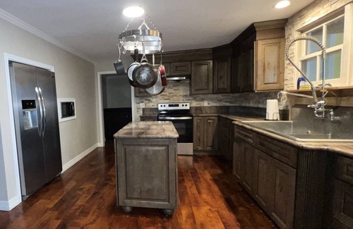 New Braunfels House | Direct River Access, Spacious House, Large Outdoor Deck, 20 Minutes from Gruene