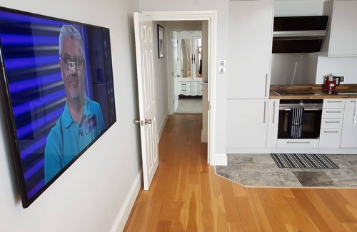 Kemptown Apartment | Direct Sea Views, Seafront Location & Free Parking