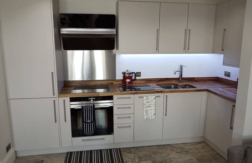 Kemptown Apartment | Direct Sea Views, Seafront Location & Free Parking
