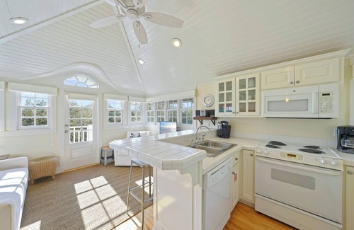Seaside House | Directly Across From the Beach in Seaside + 2 Adult Bikes!