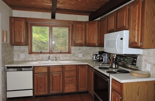 Moultonborough House | Directly Across Street From Suissevale Winnipesaukee Beach AUGUST 16 SPECIAL