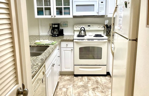 Fort Walton Beach Condo | Directly on the beach Tiki Beach unit 22 WOW,