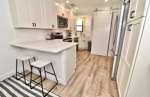 Gulf Shores Condo | DIRECTLY ON THE BEACH Amazing Views Full Remodel Unit 5 Gulfside Townhomes