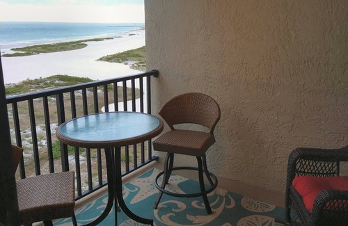 Sand Key Condo | Directly on the Beach! 139 special September 2025 2 week min