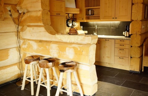 Turracher Hohe Ski Chalet | Directly on the piste/hiking trail, sauna & hot tub, mountain view