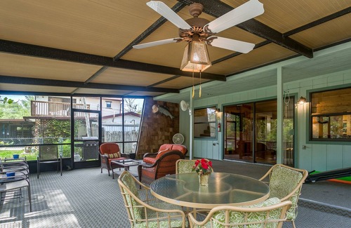 Weeki Wachee Gardens House | Directly on the River, Deep Water, and very near Hospital Hole