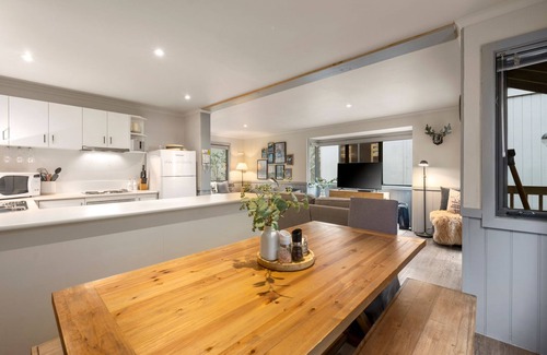 Mount Buller House | DISCO 4 - Cosy 2 bedroom stand-alone chalet
