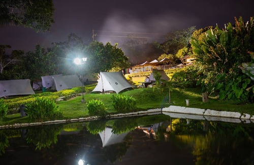 Yotoco RV Rental | Disconnect and Relax: Luxury Camping by the Lake