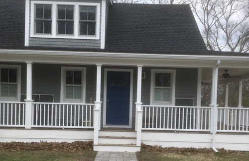 Oak Bluffs House | Discount last week July Reduced Oak Bluffs walk to Circuit Ave & Inkwell Beach