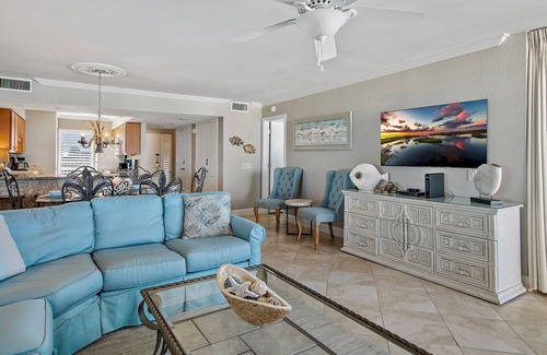 Miramar Beach Condo | Discounted August & 🇺🇸Labor Day Rates! Private Beach + Free Daily Beach Setup