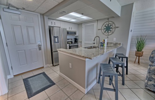 Long Beach Condo | Discounted Rates! Free Beach Chair Service! Tower 4-1202 Long Beach Resort