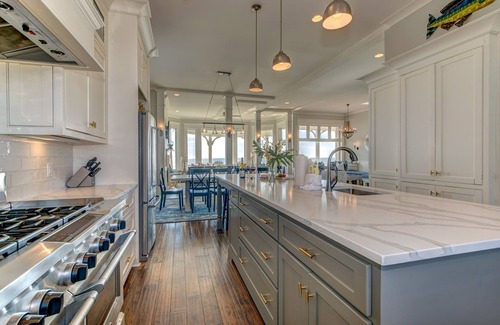 Isle of Palms House | Discounts! Sea Spray- 400 Ocean Blvd.~ Oceanfont! Six Bedroom, Sleeps 15, Private Pool/Hot Tub