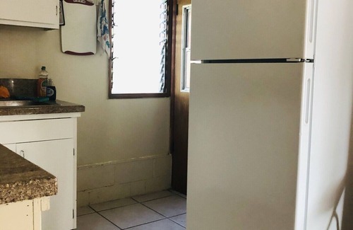 Hilo House | Discover a captivating home nestled in the vibrant heart of Hilo.