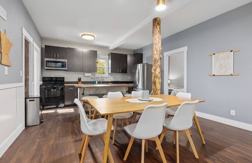 Crosslake Cabin | Discover a Hidden Gem! Modern Crosslake Cabin for Groups