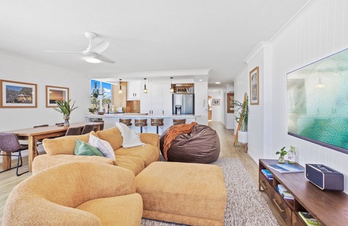 Miami Apartment | Discover coastal relaxation with this beachfront apartment.
