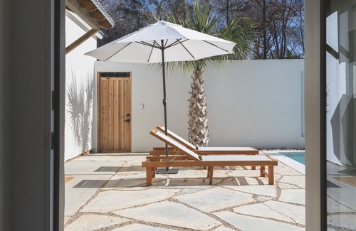 Arp House | Discover Elegance at Wildfeather Retreat!
