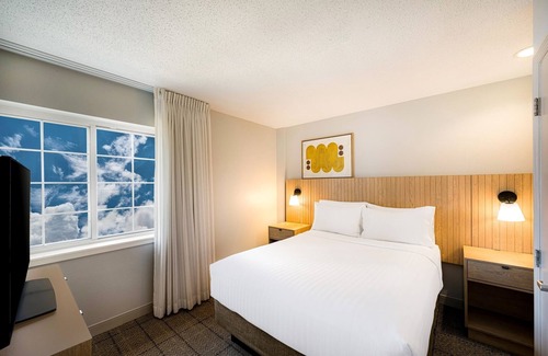 Exchange Place North Resort | Discover J. Owen Grundy Park! Four Modern Units, Free Local Shuttle, Parking
