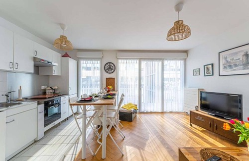 Quartier Atlantis Apartment | Discover Le Korrigan de Massy, a charming apartment in a luxury residence