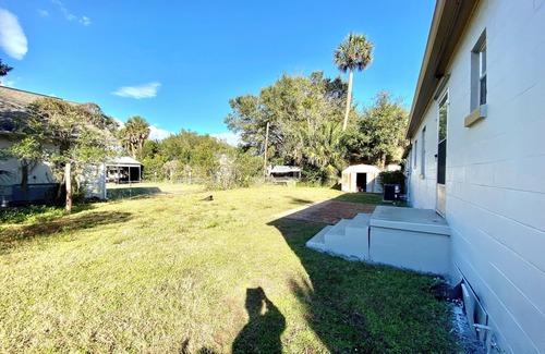 Longwood Cottage | "Discover Longwood's Historic Gems: Cozy 3BR VRBO - Your Home Away!"