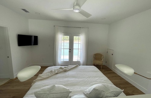 Arp House | Discover luxury in every detail at this getaway