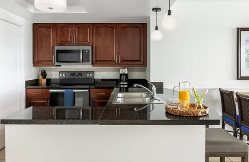 Estate Bakkero Condo | 🌺 Discover Paradise at Marriott's Frenchman's Cove - Your Oasis in May! 🌴