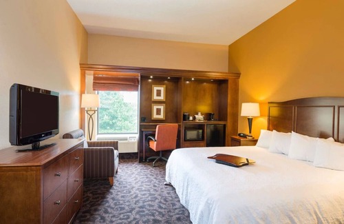 Danville House | Discover Pet Friendly Room By Hess Rec Area With Pool And Parking