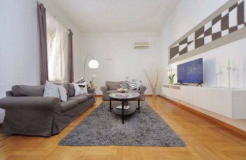 Vatican Apartment | DISCOVER ROME by FOOT! S'PETER BASILICA VATICANO Apartment for 10 AirCond Wifi