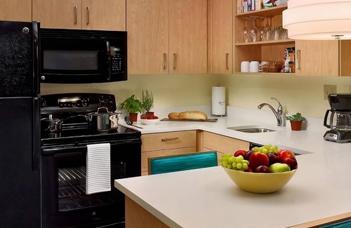 Flagstaff Resort | Discover Scenic Retreat Near Flagstaff's Historic Gems! Pool, Free Breakfast!