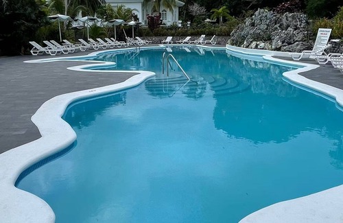 Port Antonio Apartment | Discover the charm of Jamaica! Spacious Suite Near Reach Falls & Boston Beach