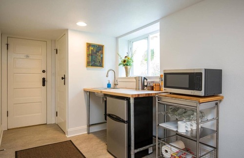 Hosford-Abernethy House | Discover vibrant Southeast Portland, just steps away from Hawthorne District