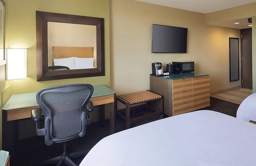 San Jose Apartment | Discover Winchester Mystery House! 2 Comfortable Units, Free Airport Shuttle!