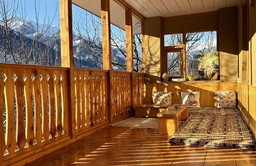Manali House | Discover Your Alpine Retreat in the Heart of the Mountains