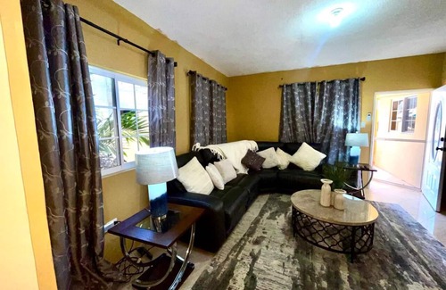 Silver Sands House | Discover your home away from home at Integrity Palms! Book now!