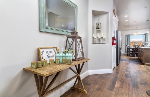 Hurricane House | Discover Zion Mountain nearby, 3-bedroom townhome-Private Hot Tub
