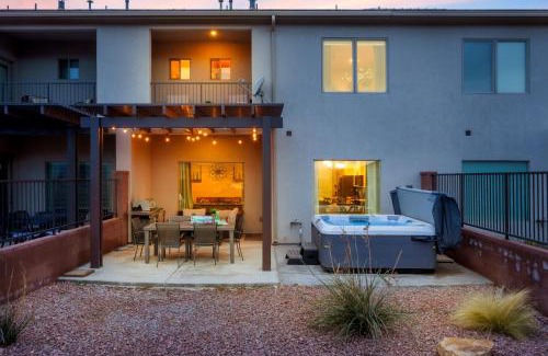 Hurricane House | Discover Zion Mountain, Private Hot Tub-3 Bedroom