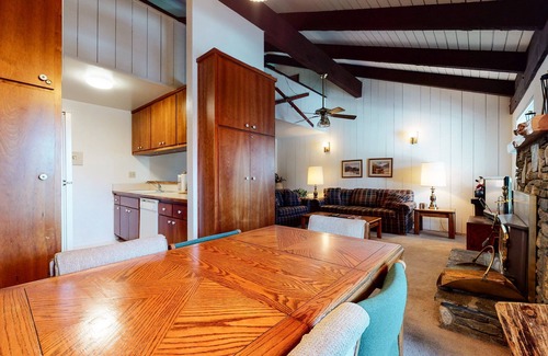 Mammoth Lakes Condo | Discovery 4 104 Pet-Friendly Rustic Mountain Cabin, Close to Canyon Lodge by RedAwning