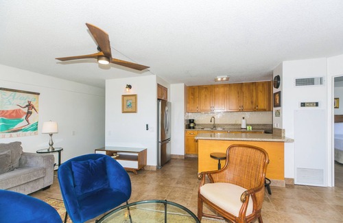 Waikiki Condo | Discovery Bay deluxe city view, near Ala Moana Shopping Center & the beach!