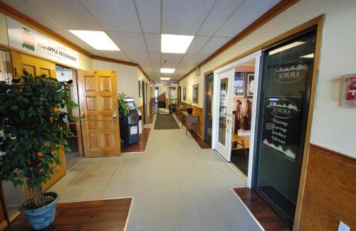 Yellowknife Hotel | Discovery Inn