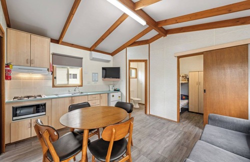Clare Cabin | Discovery Parks - Clare