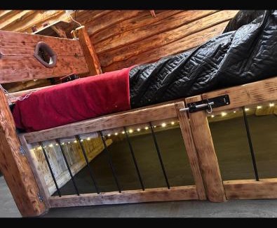 Newport Apartment | Discreet Kinks