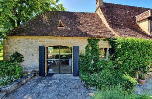 Sarlat-la-Caneda House | Discreet manor house for 13 guests (tennis/pool/cinema lounge/35-hour service)